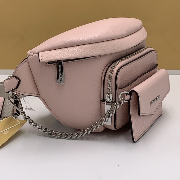 MICHAEL KORS
Maisie Large Pebbled Leather 2-in-1 Sling Pack
Lgt Powder Blush
NWT - Picture 4 of 16